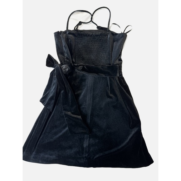 NWT-Gianni Bini Selena Wrap Square Neck Sleeveless velvet black dress -size 4 - Picture 9 of 9